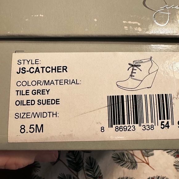 Jessica Simpson Catcher Tile Grey Booties - Picture 5 of 6